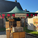 Bilder vom wahrscheinlich schönsten Mäuseroulette der Mittelalterszene. Beim Staufermarkt im Kloster Lorch. Stauferfalknerei