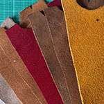 Bilder vom enstehungsprozess der Pappschablone für die Kleinserienfertigung der Münztäschchen.