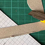 Bilder vom enstehungsprozess der Pappschablone für die Kleinserienfertigung der Münztäschchen.