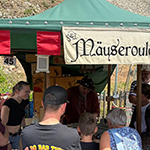 Mittelalterspektakel auf Burg Harburg in Harburg Schwaben. Mit dabei Mäuseopa Ansgar von Haithabu.
