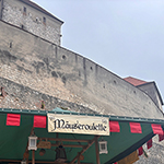 Mittelalterspektakel auf Burg Harburg in Harburg Schwaben. Mit dabei Mäuseopa Ansgar von Haithabu.